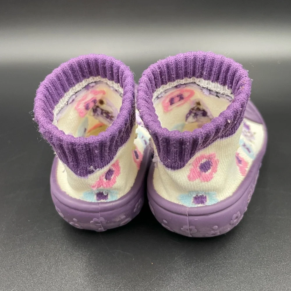 White/purple skidders size 6 toddler walking sock shoes